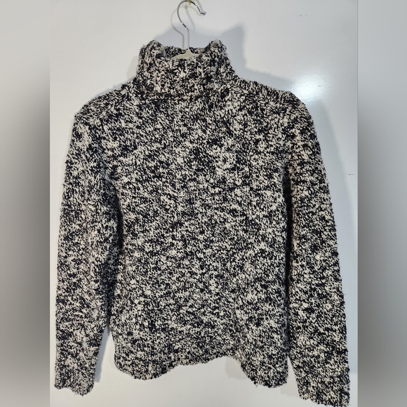 ANN TAYLOR Black and White Sweater, Size Med - Picture 4 of 6